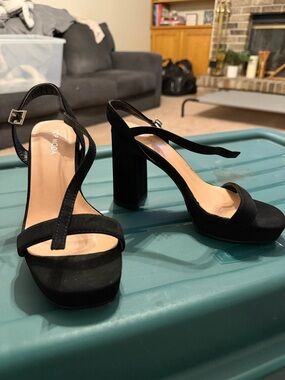 Top Moda Black Suede Block Strappy Platform Sandals